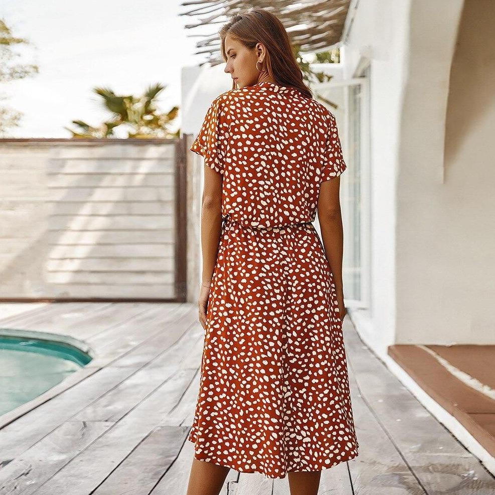 mit geflecktem Muster