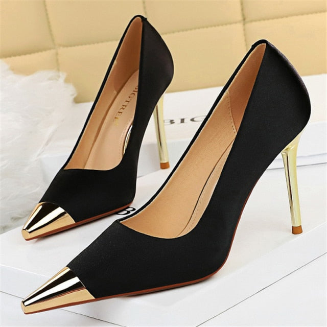 WW | Bleeding Love High Heels Schuhe