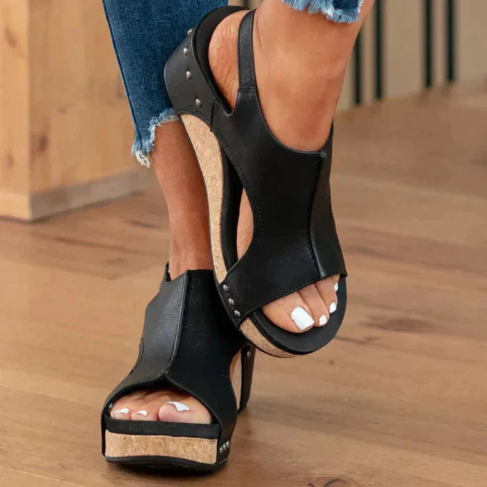 Schwarz sandalen mit keilabsatz