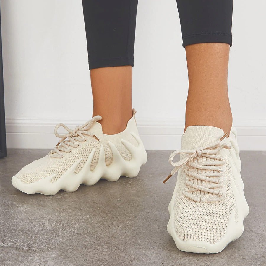Strana - Einzigartige, stylische Sneaker - Wolf Fashion