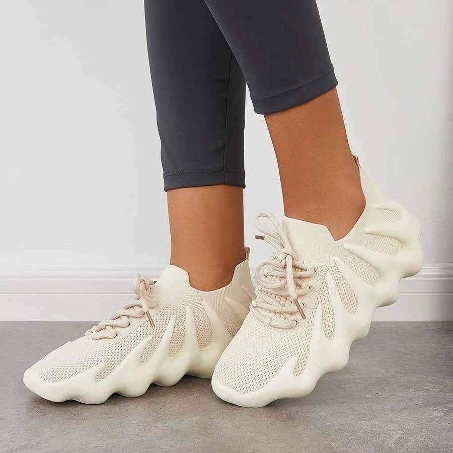 Strana - Einzigartige, stylische Sneaker - Wolf Fashion
