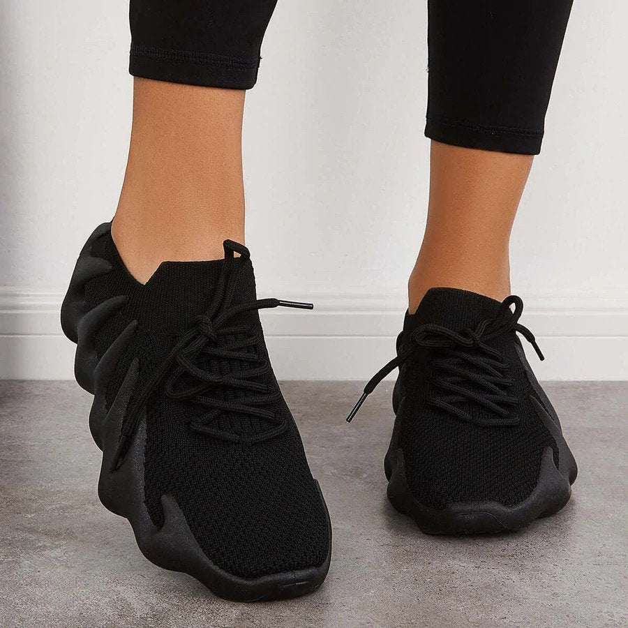 Strana - Einzigartige, stylische Sneaker - Wolf Fashion