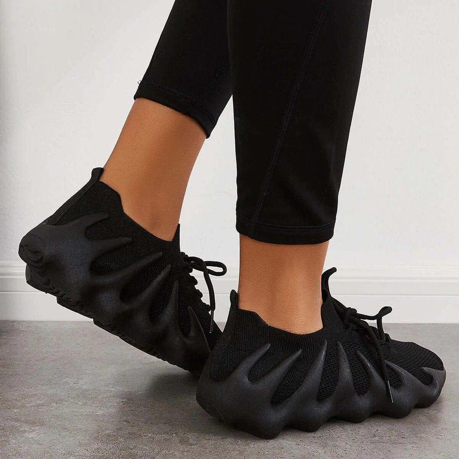 Strana - Einzigartige, stylische Sneaker - Wolf Fashion