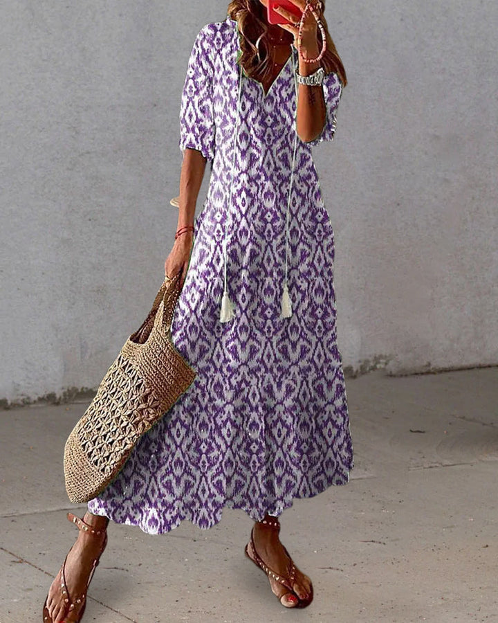 W&W Mode - Maxikleid im Boho-Ikat-Print mit Quastenbändern | Lässiges Maxikleid im Bohemian-Stil mit V-Ausschnitt
