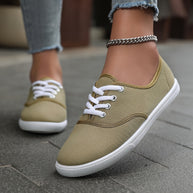 WW | Bequeme Niedrige Canvas Sneakers in Weiß