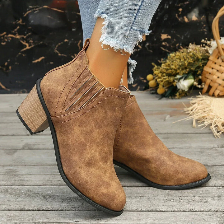 W&W Mode Stiefeletten mit Absatz - Schwarze Stiefeletten mit Absatz - Stiefeletten mit Absatz