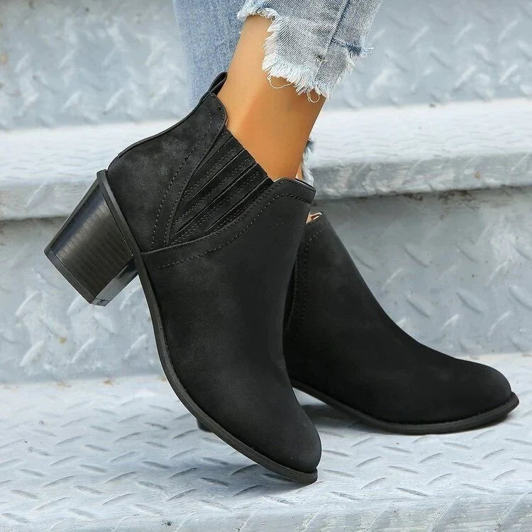 W&W Mode Stiefeletten mit Absatz - Schwarze Stiefeletten mit Absatz - Stiefeletten mit Absatz