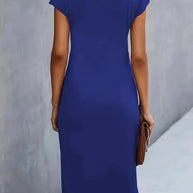 WW | Stilvolles Schmales Kleid Mit Rundhalsausschnitt