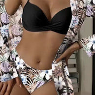 WW – Wickel-Bügel-Bikini mit tropischem Print und Überzug