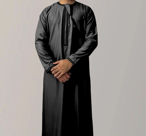 WW | Bestickter Herrenrobe Mit Quasten