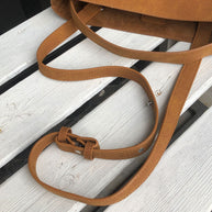 WW | Einkaufstasche Aus Wildleder Mit Gürtelverschluss