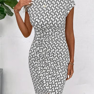 WW | Elegantes Kleid mit Rundhalsausschnitt und Allover-Print