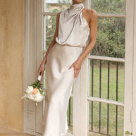 WW | Elegantes Brautjungfernkleid Mit Langem Neckholder Aus Satin