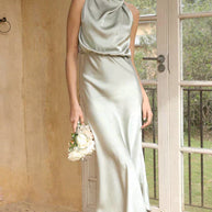 WW | Elegantes Brautjungfernkleid Mit Langem Neckholder Aus Satin