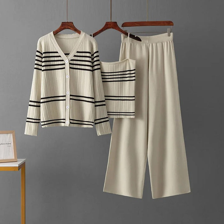 W&W Mode | Bequemes Strickset Mit Streifen
