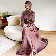WW Elegant Satin Gebundenes Kleid