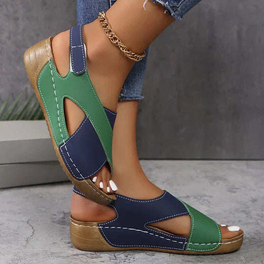 WW | Damenschuhe mit Kontrastierendem Keilabsatz