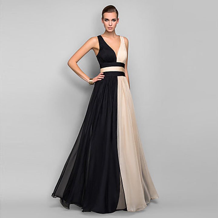 Damen Elegantes Maxi-Kleid mit asymmetrischem Design und tiefem V-Ausschnitt W&W Mode