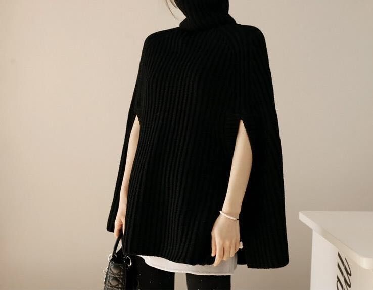 Damen Strickponcho mit dekorativem Rollkragen und eleganter Struktur WW