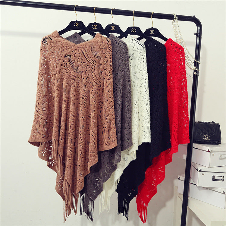 Damen Strickponcho mit fransigen Details und luftiger Lochstruktur WW