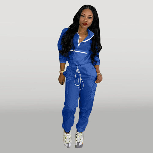 Damen Sportanzug mit praktischem Reißverschluss und elastischem Bund WW