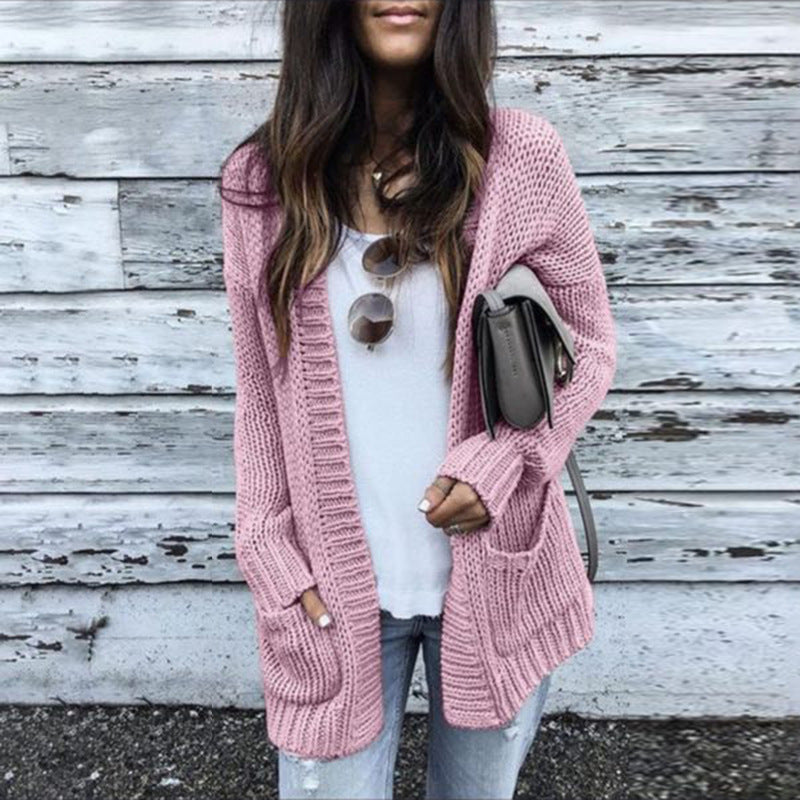 Damen Strickjacke mit tiefem V-Ausschnitt und praktischen Taschen WW