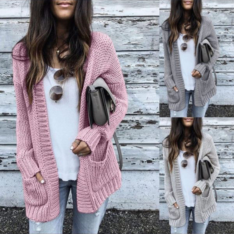 Damen Strickjacke mit tiefem V-Ausschnitt und praktischen Taschen WW