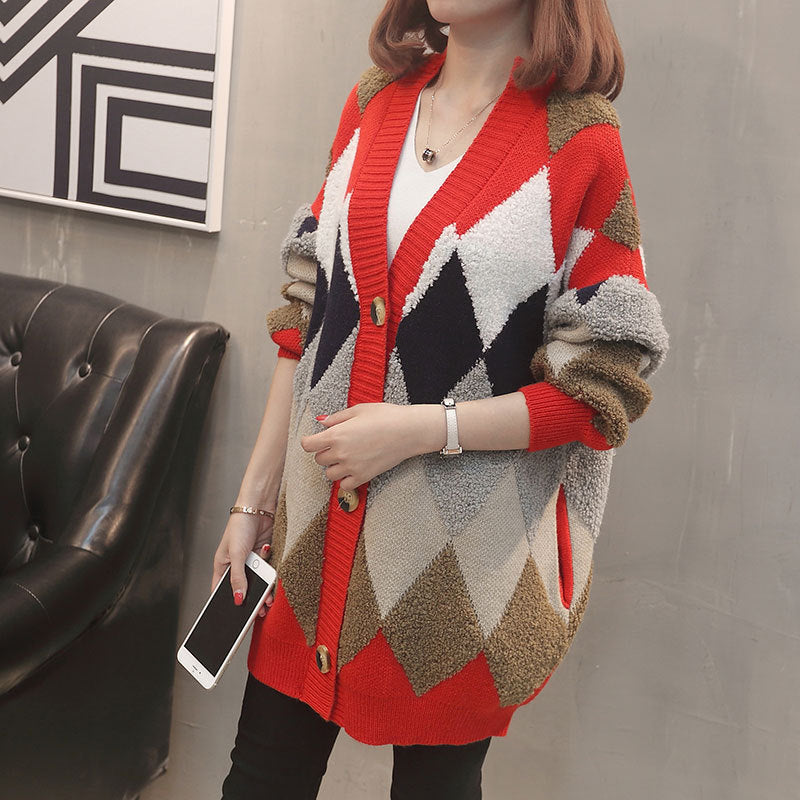 Damen Strickjacke mit geometrischem Muster und großen Knöpfen WW