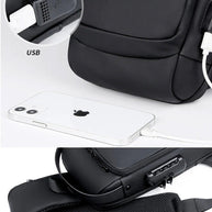 WW | Diebstahlsichere Brusttasche mit Zahlenschloss