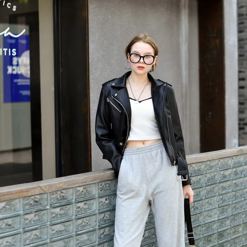 WW | Damen-Biker-Lederjacke mit Reißverschlüssen und Gürtel