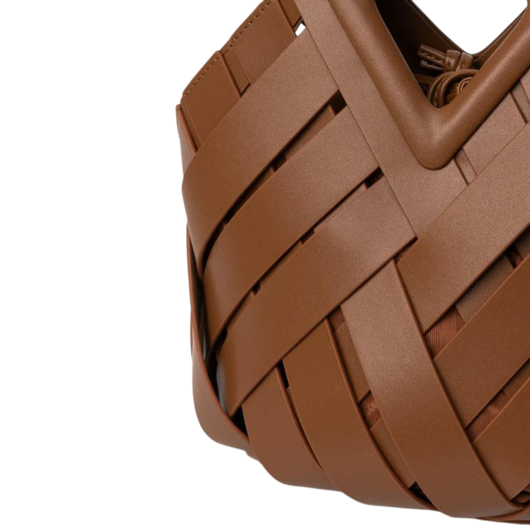 Kleine Damenhandtasche mit Kettenriemen