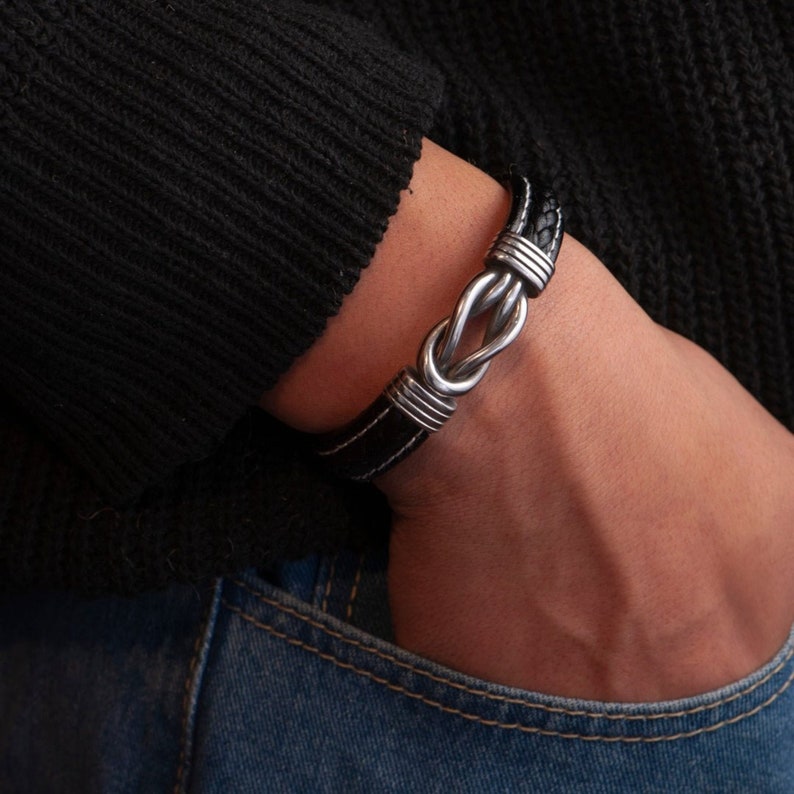 WW | Elegantes Herrenarmband Mit Persönlichen Wünschen