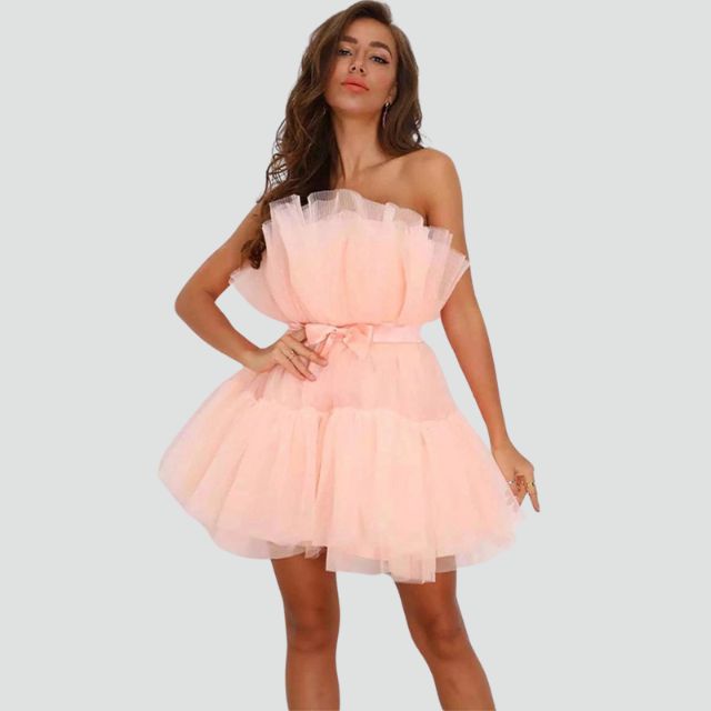 WW | Trägerloses Tüllkleid mit geschichtetem Rock