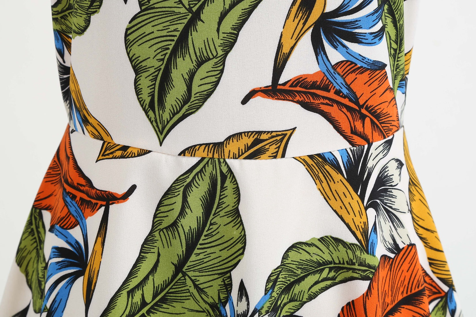 WW | Damenkleid für Hochzeitsgäste mit weitem Saum