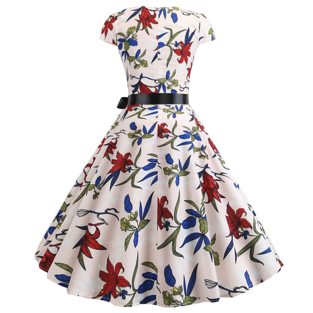 W&W Mode | Damenkleid für Hochzeitsgäste mit weitem Saum
