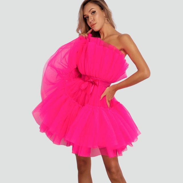 WW | Trägerloses Tüllkleid mit geschichtetem Rock