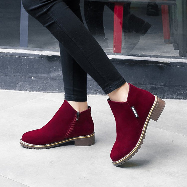 Damen Ankle-Boots aus softem Wildleder mit stabilem Blockabsatz WW