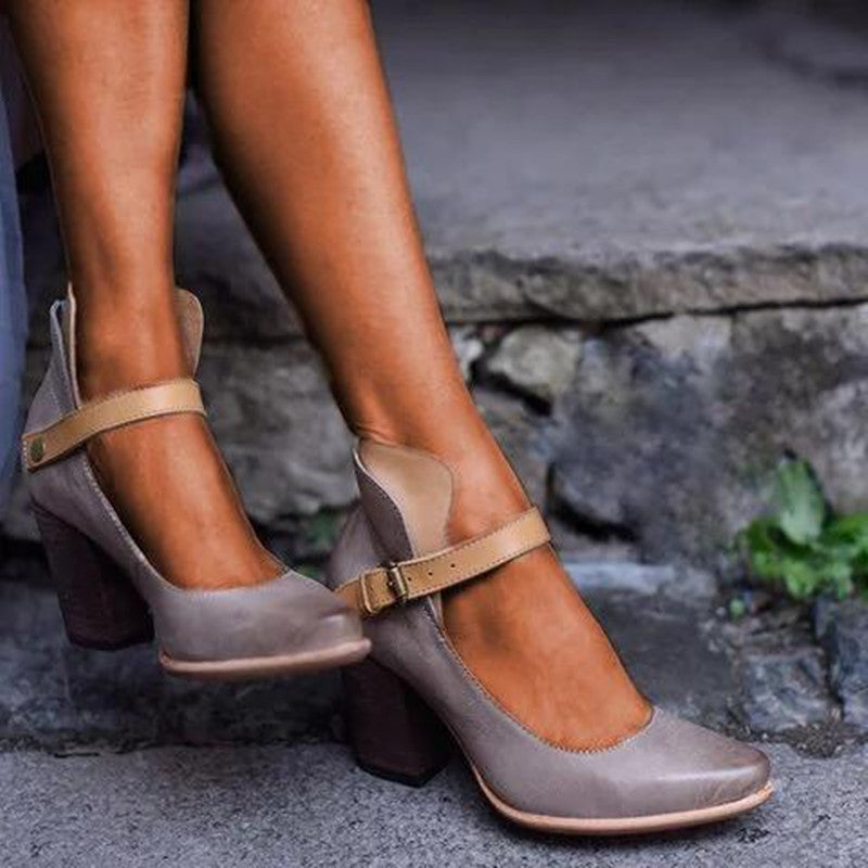 W&W Mode - Eleganter Absatzschuh mit Riemen