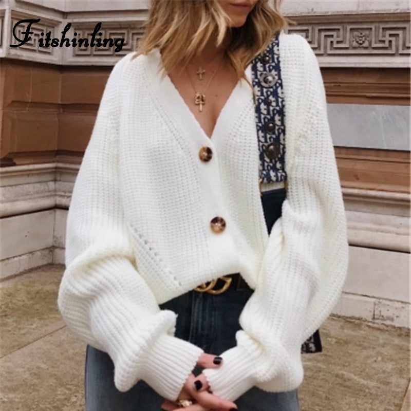 Damen Strickjacke mit oversized Schnitt und dekorativen Knopfdetails WW
