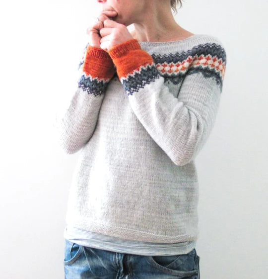 W&W Mode - Grauer Pullover im Boho-Stil