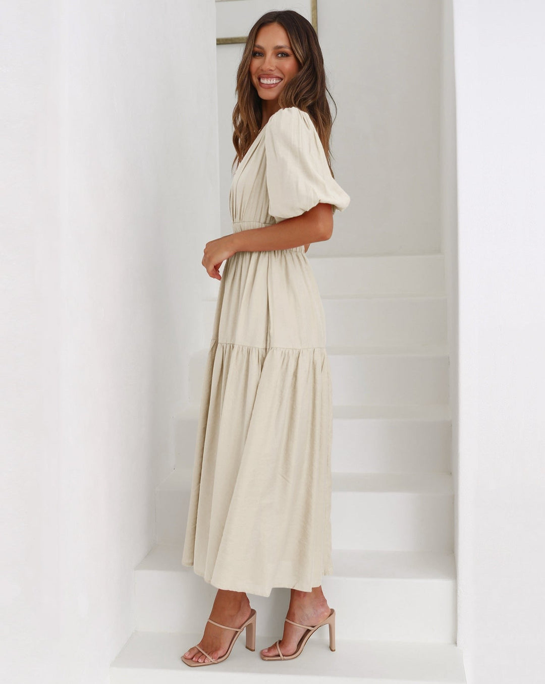 W&W Mode | Elegantes Kleid Mit V-Ausschnitt Und Puffärmeln