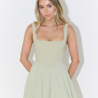 WW | Midikleid mit quadratischer Ausschnitt