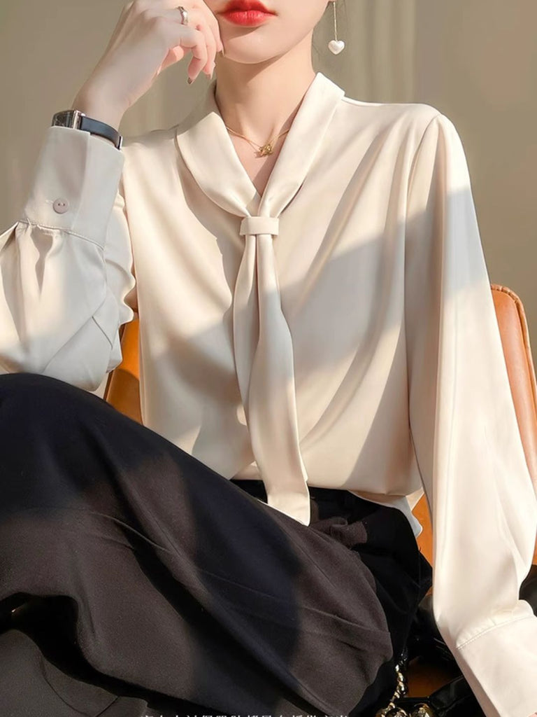WW | Elegantes Langarmshirt mit Fließendem Kragen