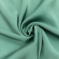 Asymmetrisches, figurbetontes Maxikleid mit hohem Schlitz | Grün