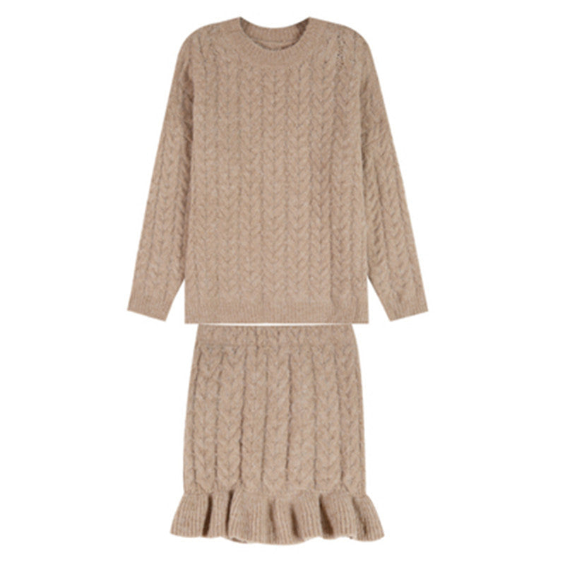 Damen Strickjacke mit dekorativem Zopfmuster und Knopfdetails WW