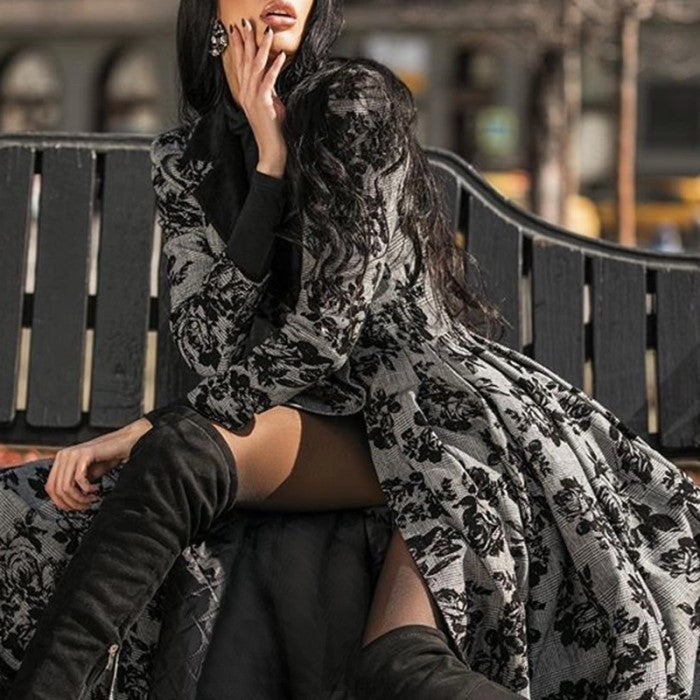 Damen Mantelkleid mit floraler Vintage-Spitze und ausgestelltem Rockteil
