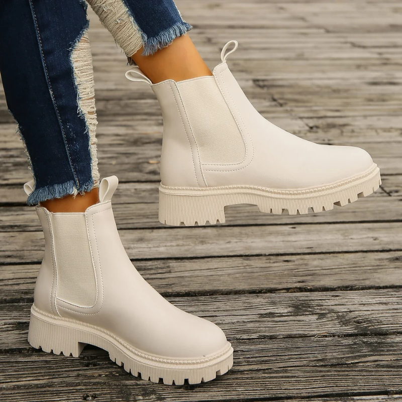 W&W Mode | Damen Chelsea Boots aus Leder mit Zugschlaufen