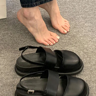 Sandalen mit geteilter Spitze