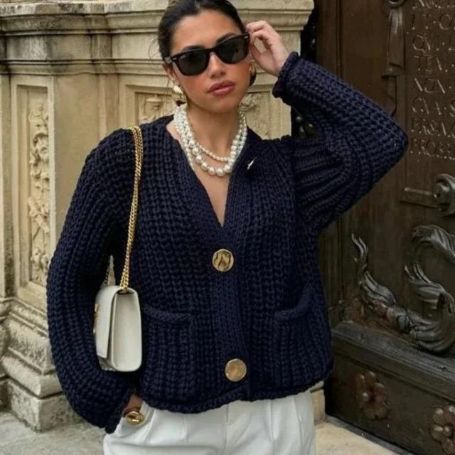 WW | Grobstrick-Strickjacke mit großen Knöpfen