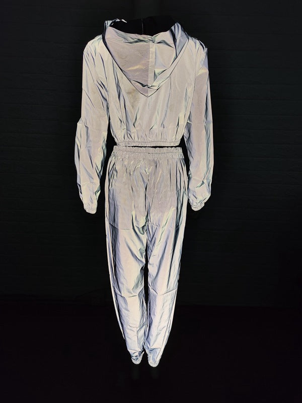 Damen Sportanzug mit modernem Hochglanz-Design und elastischem Bund WW